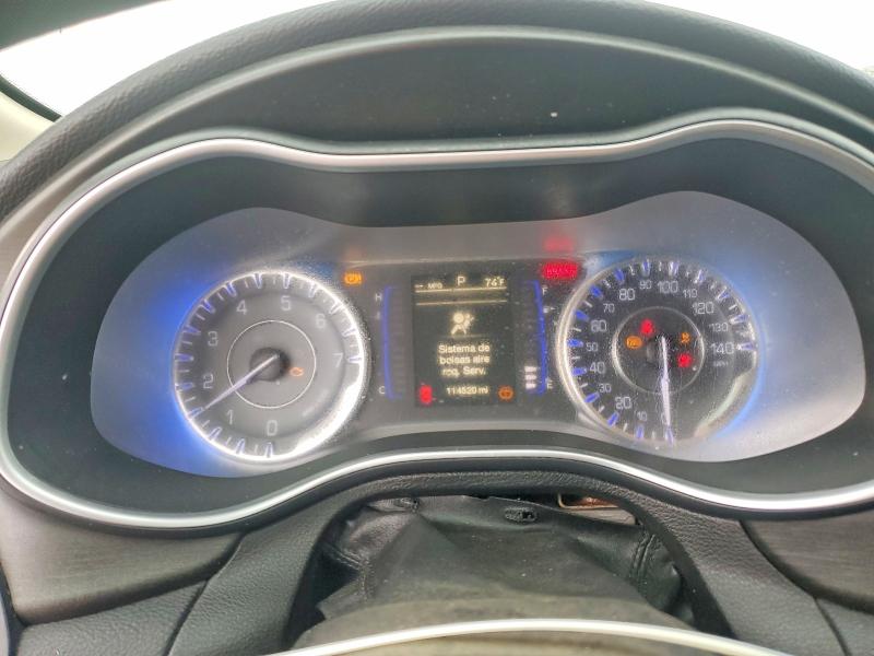 67727036 :رقم المزاد ، 1C3CCCAB2FN541556 vin ، 2015 Chrysler 200 مزاد بيع