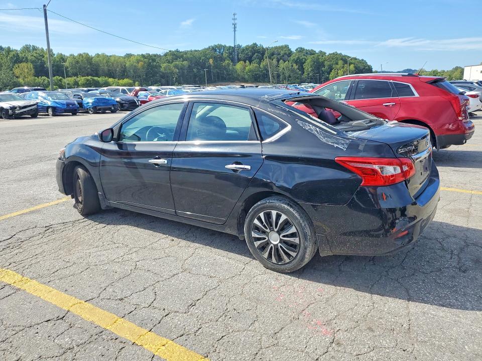 68724796 :رقم المزاد ، 3N1AB7AP1JY335619 vin ، 2018 Nissan Sentra مزاد بيع