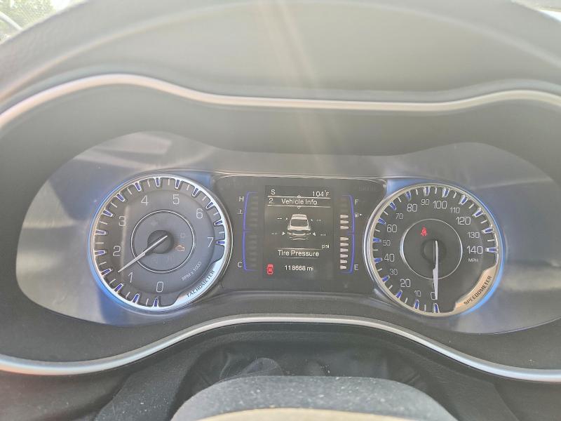 66752686 :رقم المزاد ، 1C3CCCAB8FN710141 vin ، 2015 Chrysler 200 مزاد بيع