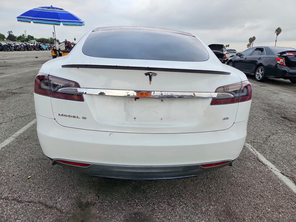 Продаж на аукціоні авто 2013 Tesla Model S, vin: 5YJSA1CN3DFP16921, номер лоту: 69101626