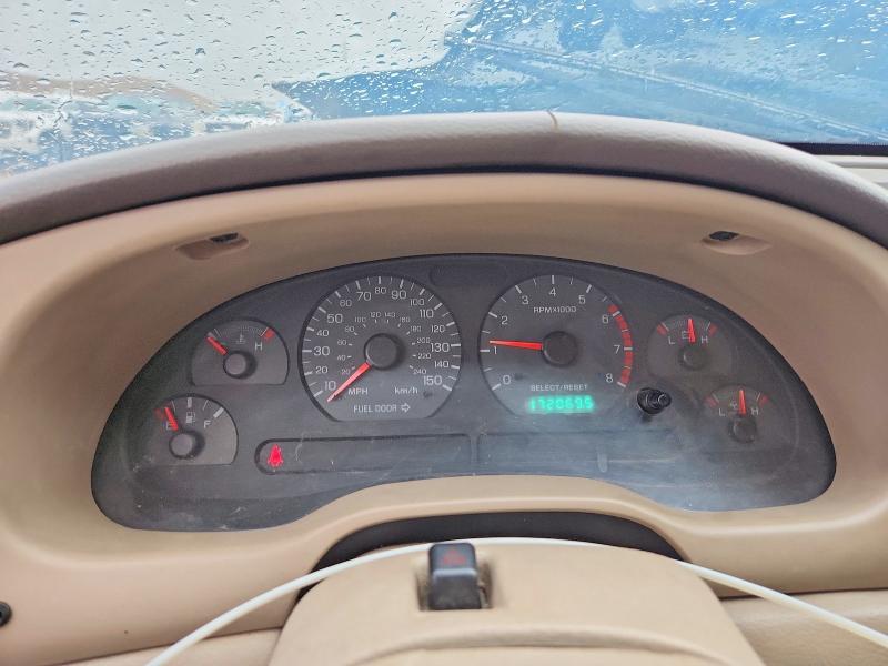 68644236 :رقم المزاد ، 1FAFP42X21F144824 vin ، 2001 Ford Mustang مزاد بيع