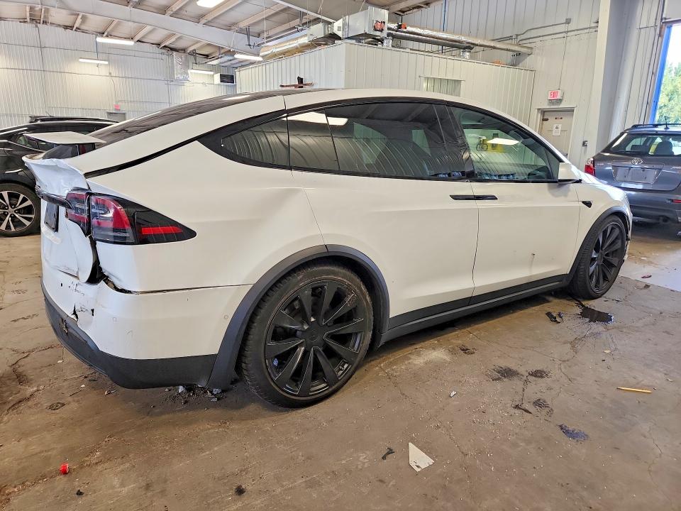 Продажа на аукционе авто 2022 Tesla Model X, vin: 7SAXCBE51NF356992, номер лота: 67490676