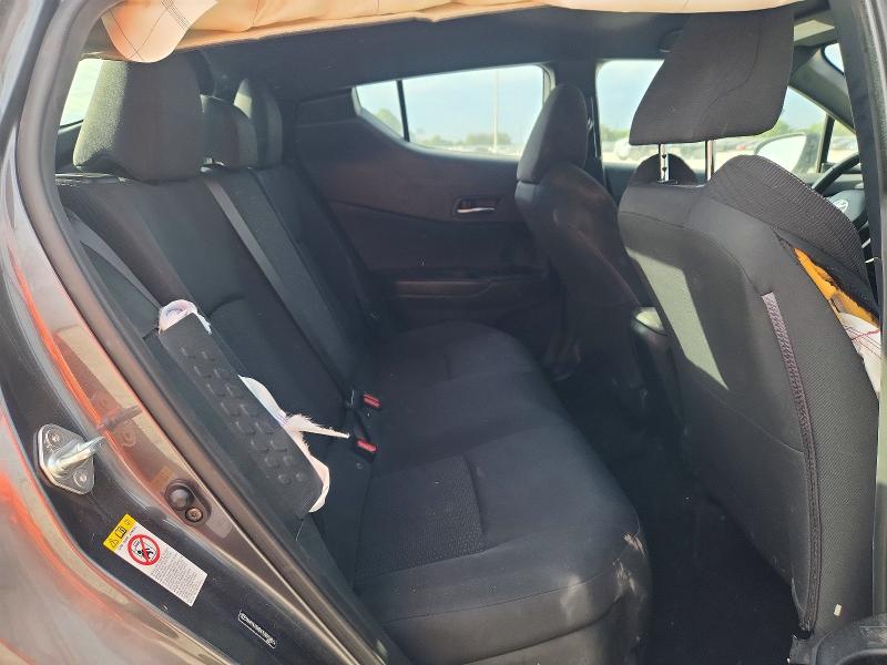 68040736 :رقم المزاد ، NMTKHMBX5JR058024 vin ، 2018 Toyota C-hr مزاد بيع