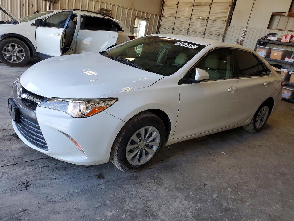 Продаж на аукціоні авто 2016 Toyota Camry, vin: 4T4BF1FKXGR516943, номер лоту: 70648766