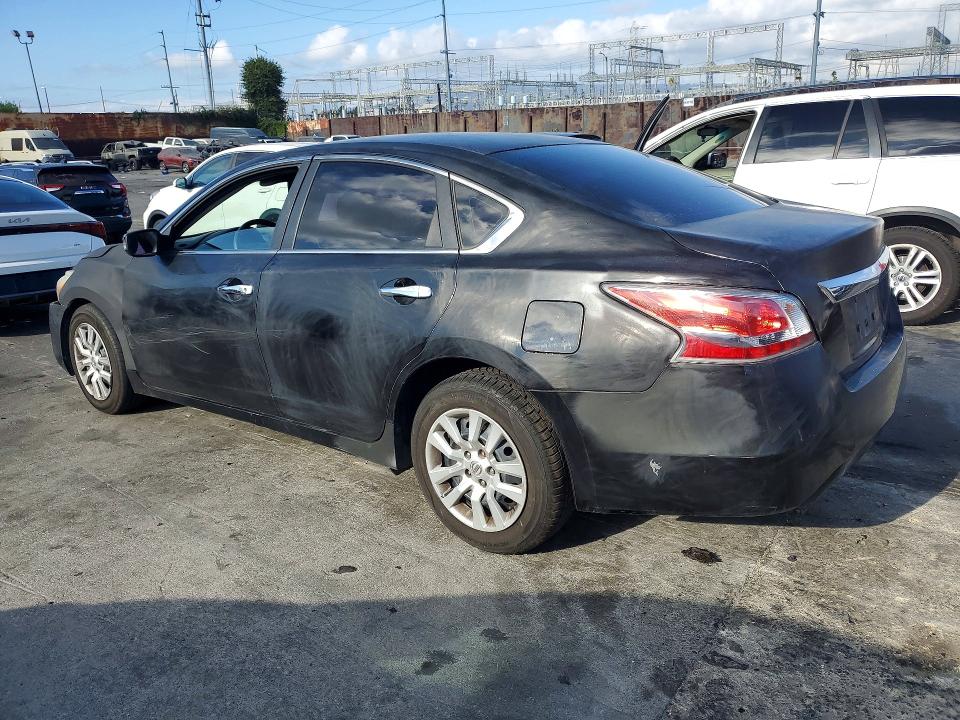 2015 Nissan Altima მანქანა იყიდება აუქციონზე, vin: 1N4AL3AP2FC206409, აუქციონის ნომერი: 67322196