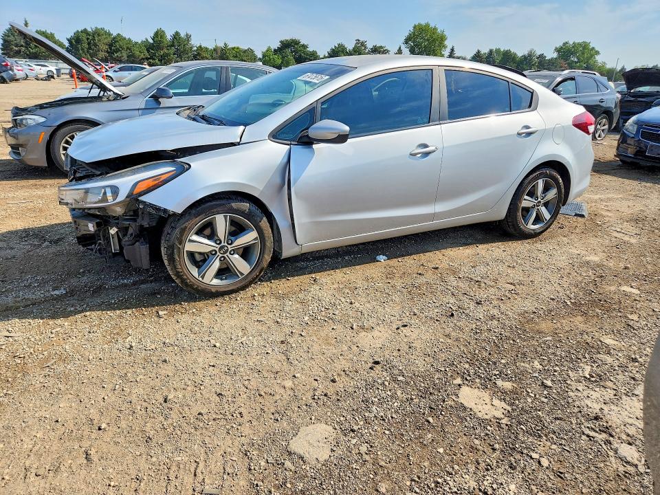 67475616 :رقم المزاد ، 3KPFL4A71JE170025 vin ، 2018 Kia Forte مزاد بيع