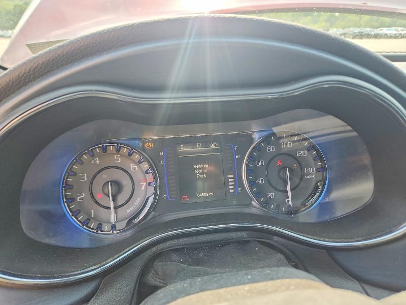 67423686 :رقم المزاد ، 1C3CCCBG4FN527345 vin ، 2015 Chrysler 200 مزاد بيع
