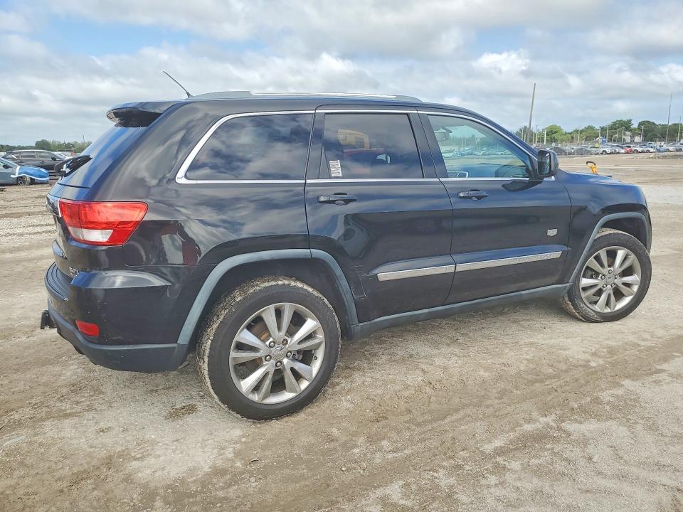 2011 Jeep Grand Cherokee მანქანა იყიდება აუქციონზე, vin: 1J4RR4GT3BC645774, აუქციონის ნომერი: 70598306