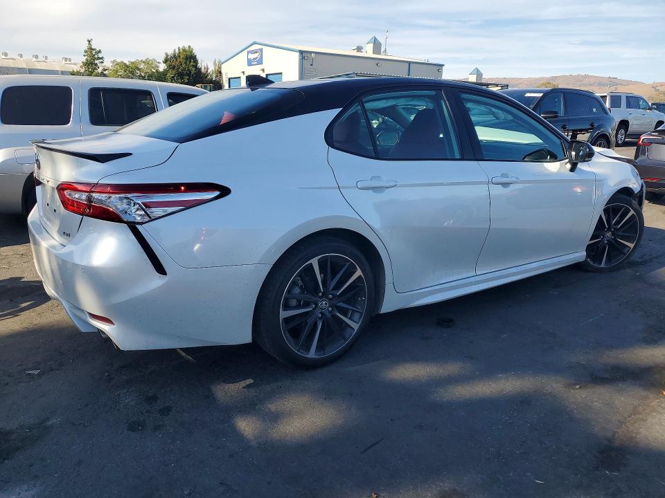 Продажа на аукционе авто 2020 Toyota Camry, vin: 4T1KZ1AK6LU034294, номер лота: 65961886