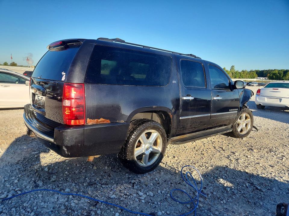 68644736 :رقم المزاد ، 1GNSKKE78CR320534 vin ، 2012 Chevrolet Suburban مزاد بيع