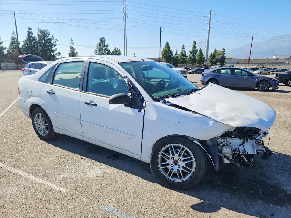 69746856 :رقم المزاد ، 1FAFP34N05W278629 vin ، 2005 Ford Focus مزاد بيع