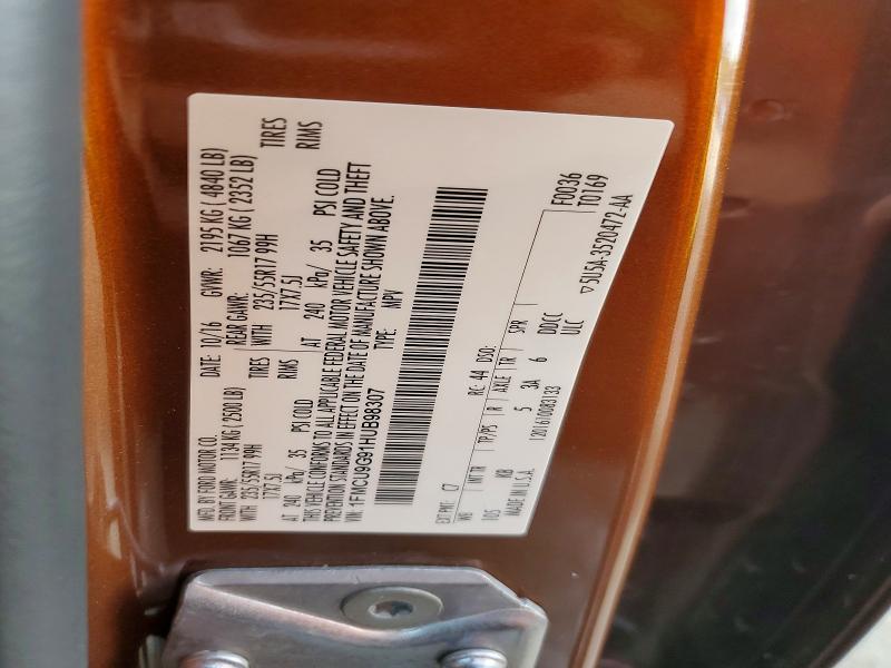 70992186 :رقم المزاد ، 1FMCU9G91HUB98307 vin ، 2017 Ford Escape مزاد بيع