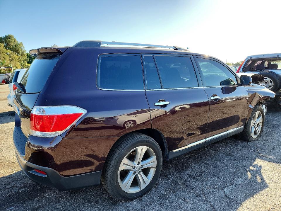 71073216 :رقم المزاد ، 5TDDK3EH8BS089148 vin ، 2011 Toyota Highlander مزاد بيع