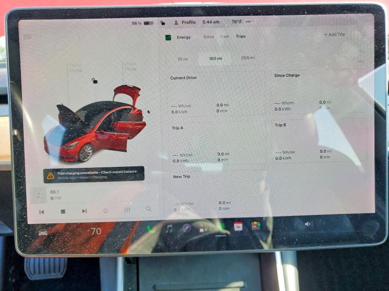 67429266 :رقم المزاد ، 5YJ3E1EB2JF133425 vin ، 2018 Tesla Model 3 مزاد بيع