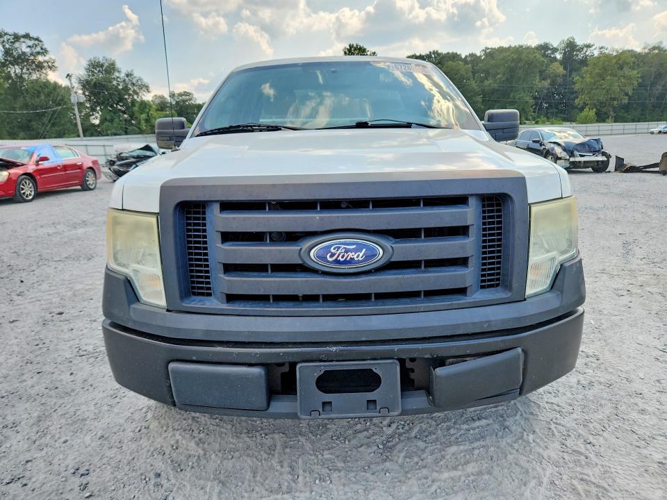 67289906 :رقم المزاد ، 1FTMF1CWXAKC36571 vin ، 2010 Ford F150 مزاد بيع