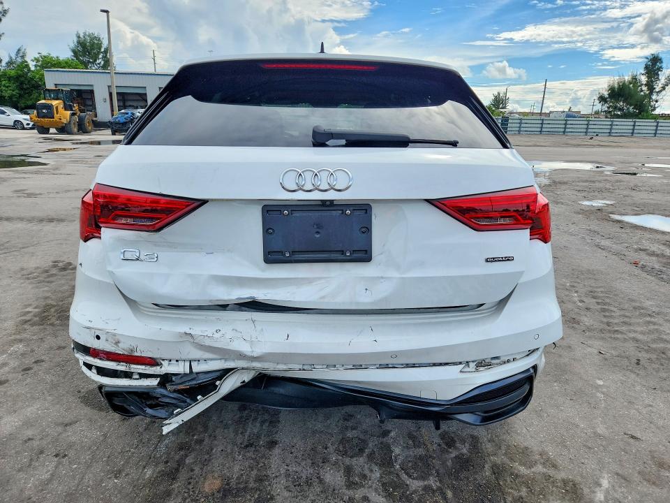 2022 Audi Q3 მანქანა იყიდება აუქციონზე, vin: WA1DECF3XN1048090, აუქციონის ნომერი: 69937486