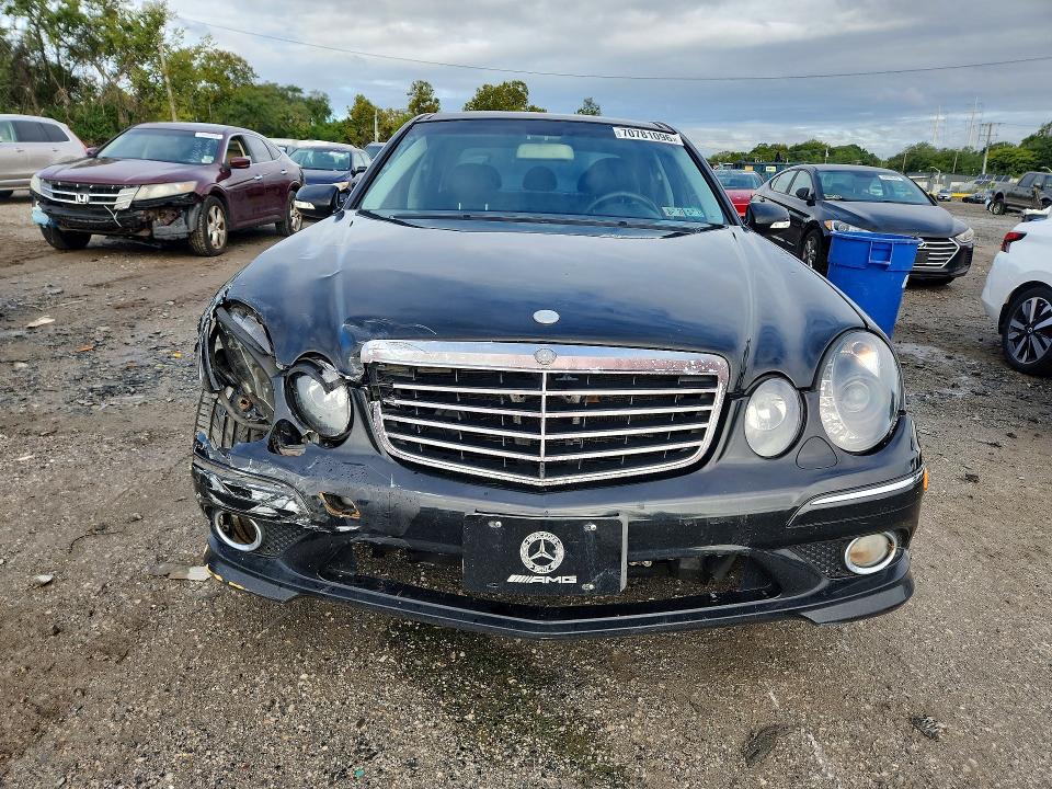 70781096 :رقم المزاد ، WDBUF87X38B239462 vin ، 2008 Mercedes-benz E مزاد بيع
