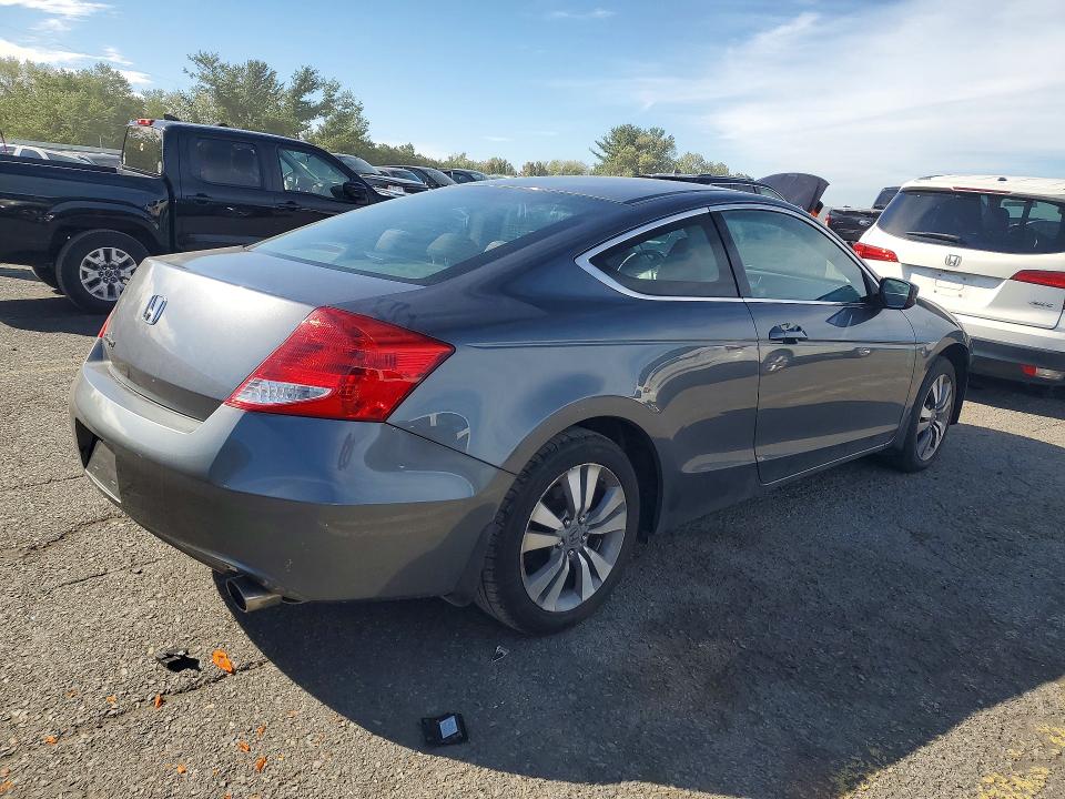 Продажа на аукционе авто 2012 Honda Accord, vin: 1HGCS1B77CA021581, номер лота: 70313836