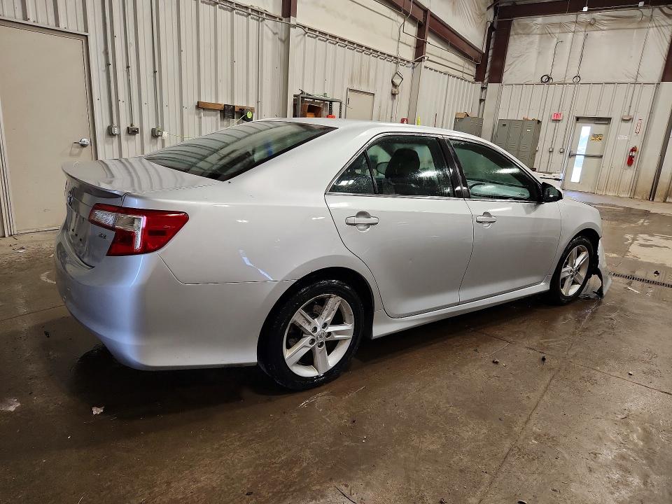 2013 Toyota Camry მანქანა იყიდება აუქციონზე, vin: 4T1BF1FK4DU697625, აუქციონის ნომერი: 69797266