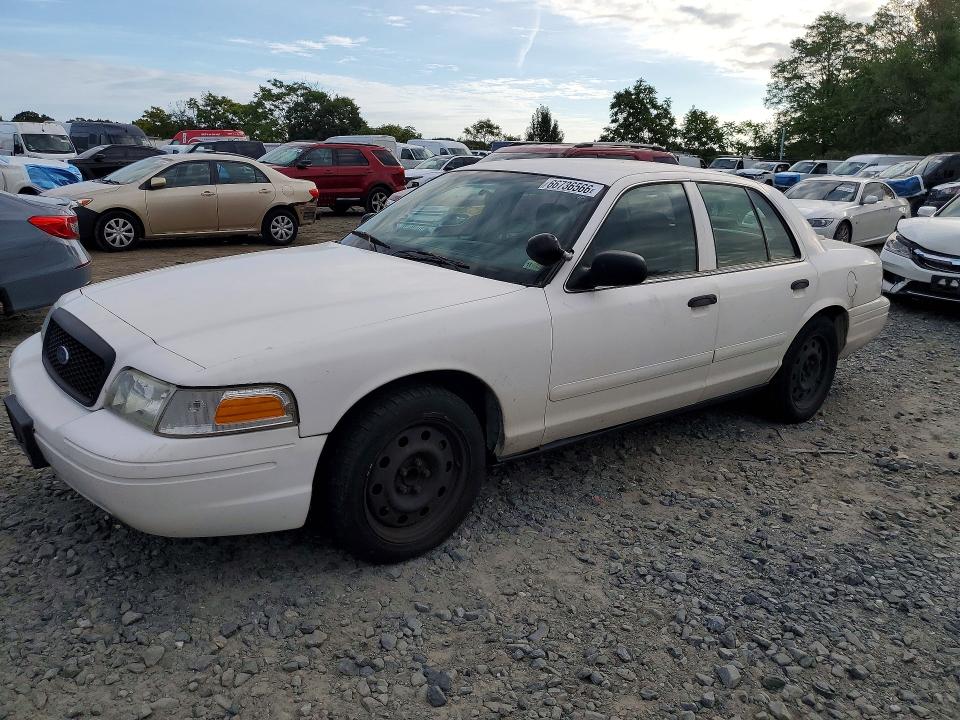 Auction sale of the 2006 Ford Crown Victoria, vin: 2FAFP71W06X100813, lot number: 66736566