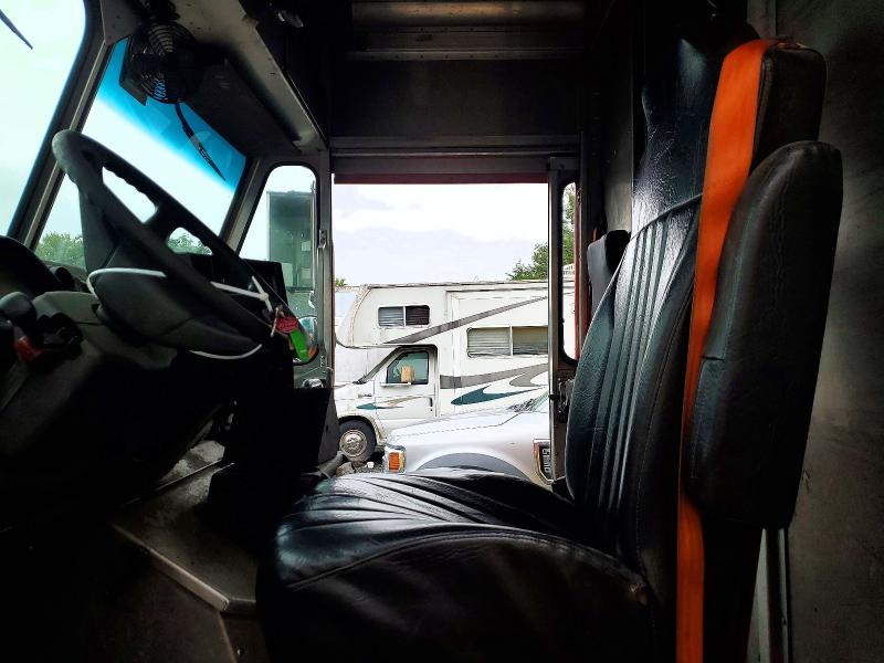 Aukcja sprzedaży 2017 Freightliner Chassis, vin: 4UZAARDU1HCJB8885, numer aukcji: 69869206