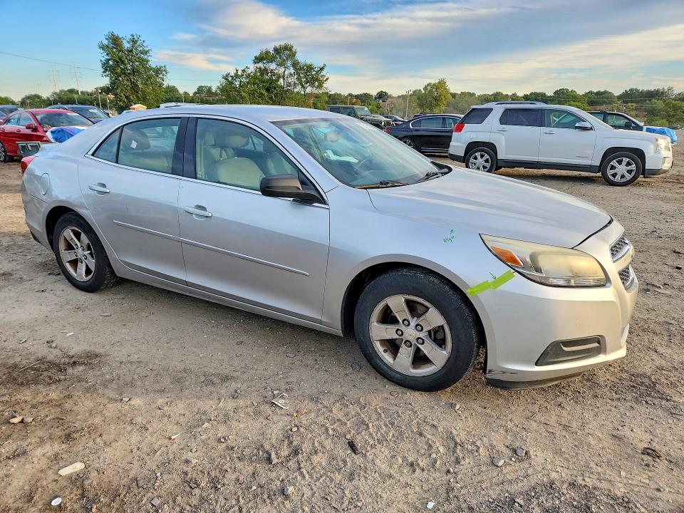 2013 Chevrolet Malibu მანქანა იყიდება აუქციონზე, vin: 1G11B5SA2DF124557, აუქციონის ნომერი: 70115436