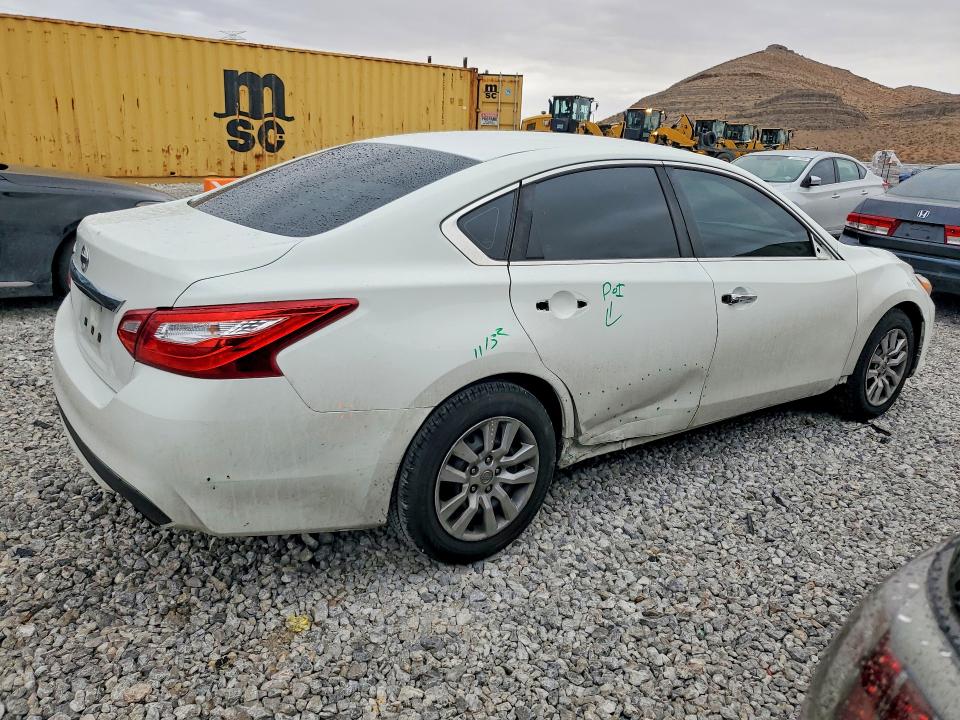 2016 Nissan Altima მანქანა იყიდება აუქციონზე, vin: 1N4AL3AP2GN372774, აუქციონის ნომერი: 70907906