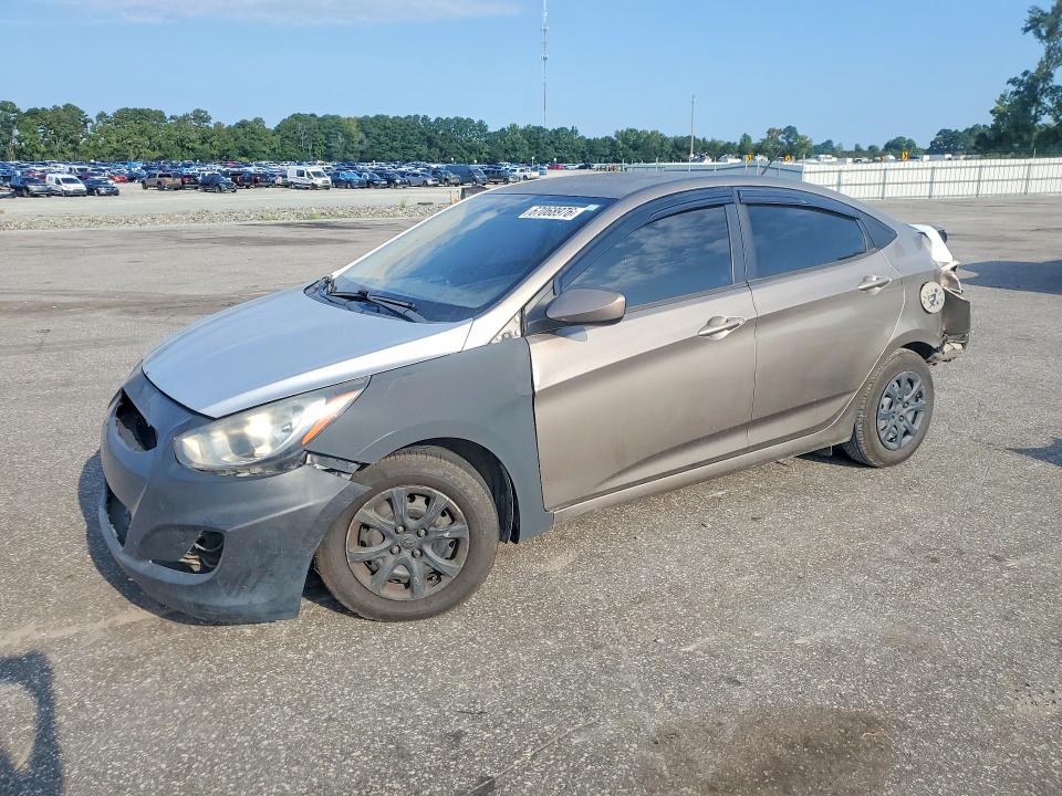 2014 Hyundai Accent მანქანა იყიდება აუქციონზე, vin: KMHCT4AE7EU635024, აუქციონის ნომერი: 67068976