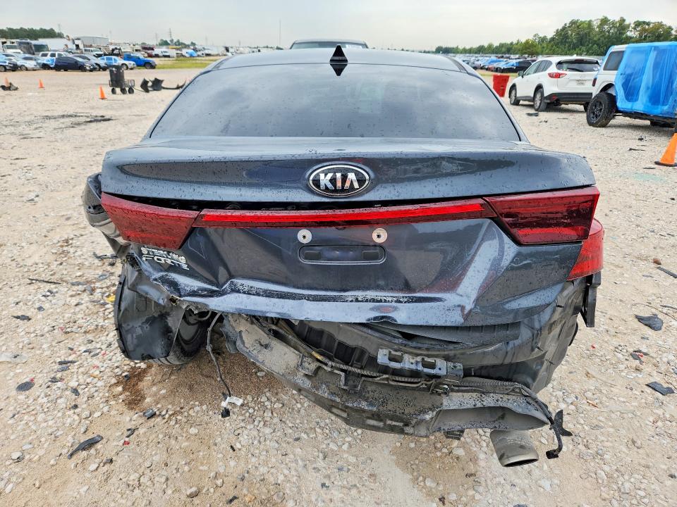 2019 Kia Forte მანქანა იყიდება აუქციონზე, vin: 3KPF24AD9KE070412, აუქციონის ნომერი: 67454406