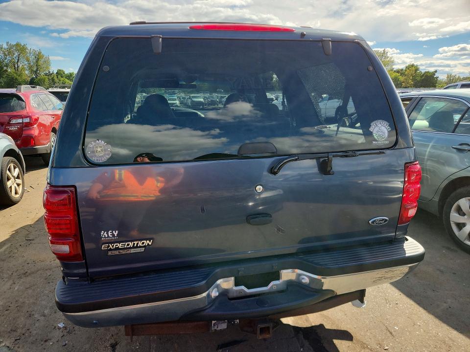 Продажа на аукционе авто 1999 Ford Expedition, vin: 1FMPU18L8XLB15103, номер лота: 69744336