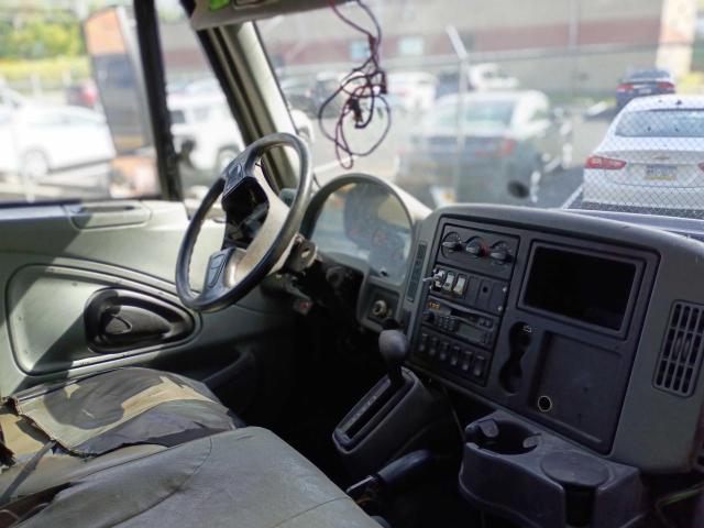 71006076 :رقم المزاد ، 1HTMMAAM42H525938 vin ، 2002 International 4000 مزاد بيع