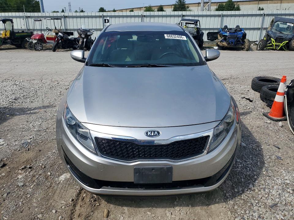 2011 Kia Optima მანქანა იყიდება აუქციონზე, vin: KNAGM4A74B5121381, აუქციონის ნომერი: 68832406