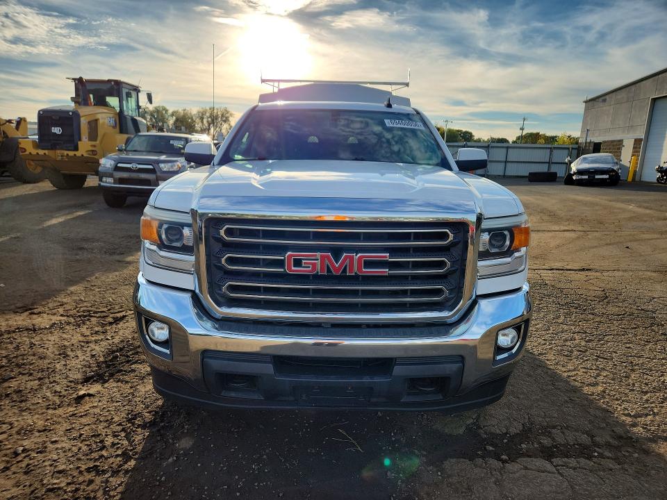 69460056 :رقم المزاد ، 1GD21YEG1FZ543920 vin ، 2015 Gmc Sierra مزاد بيع