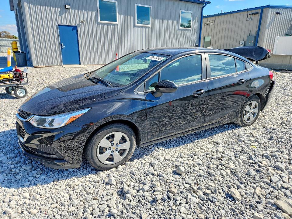 Продажа на аукционе авто 2017 Chevrolet Cruze, vin: 1G1BC5SM9H7215921, номер лота: 70613436