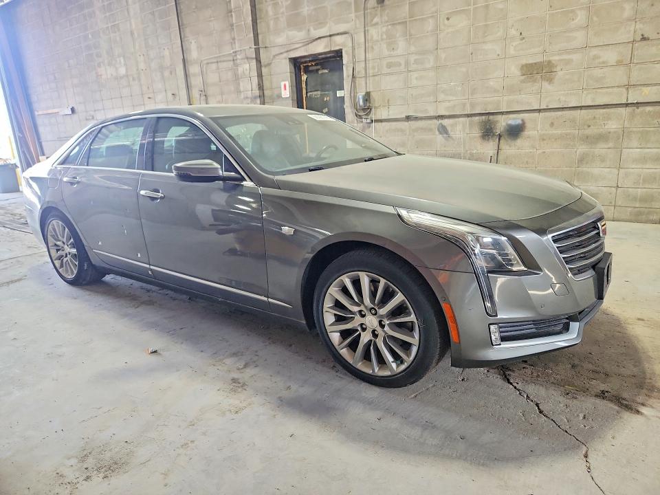 68590146 :رقم المزاد ، 1G6KD5RSXHU173207 vin ، 2017 Cadillac Ct6 مزاد بيع