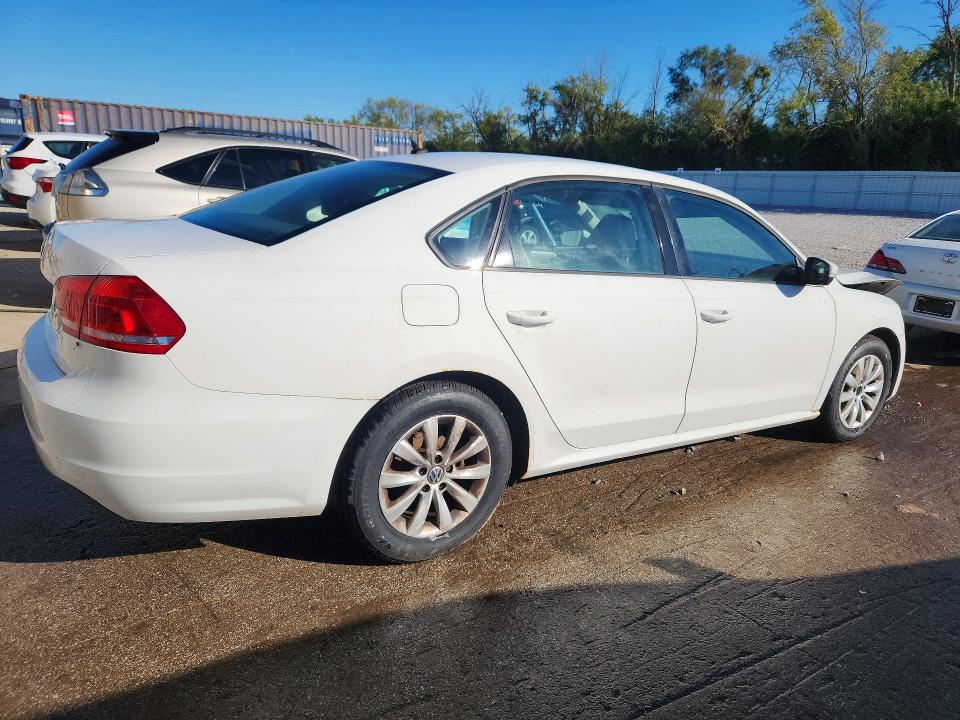 2012 Volkswagen Passat მანქანა იყიდება აუქციონზე, vin: 1VWAH7A35CC066445, აუქციონის ნომერი: 70057256