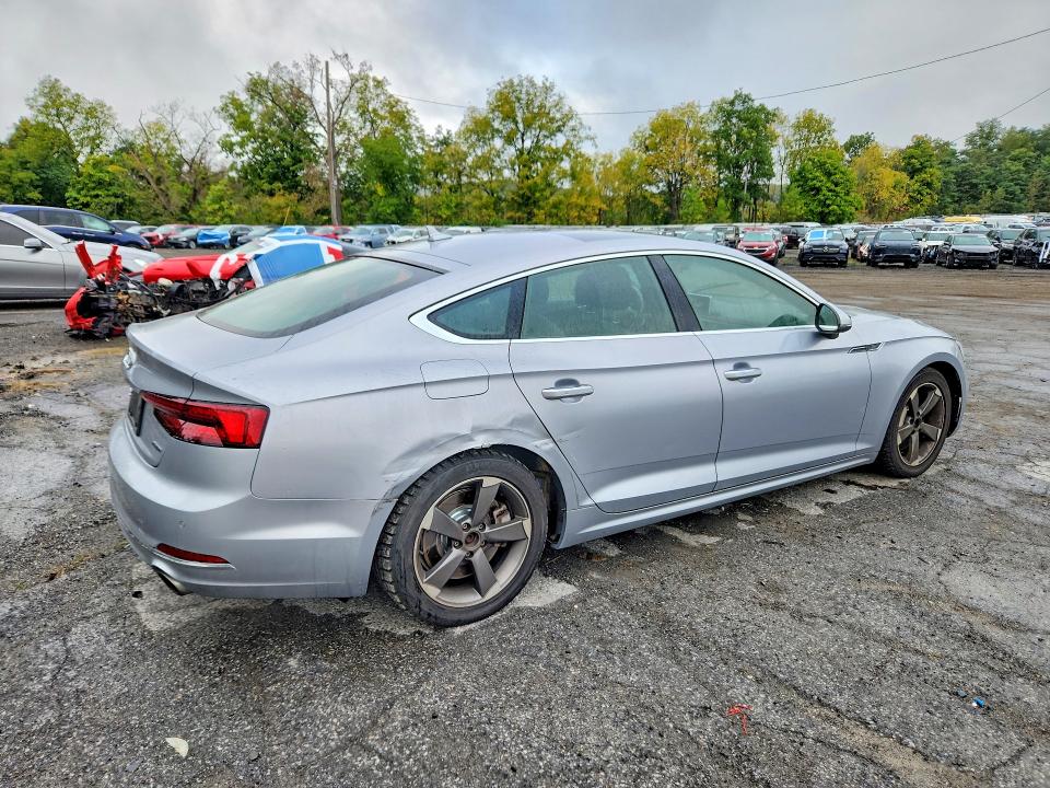 70276816 :رقم المزاد ، WAUBNCF51KA029001 vin ، 2019 Audi A5 مزاد بيع