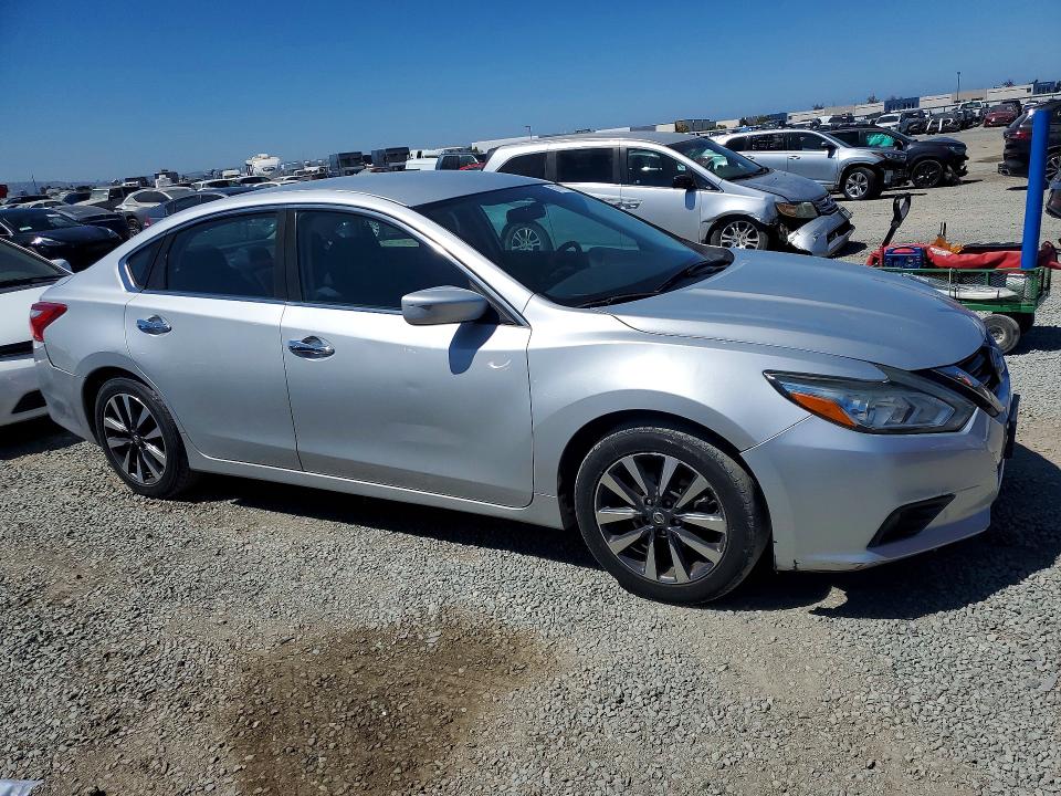 Продажа на аукционе авто 2017 Nissan Altima, vin: 1N4AL3AP9HC264956, номер лота: 67741776