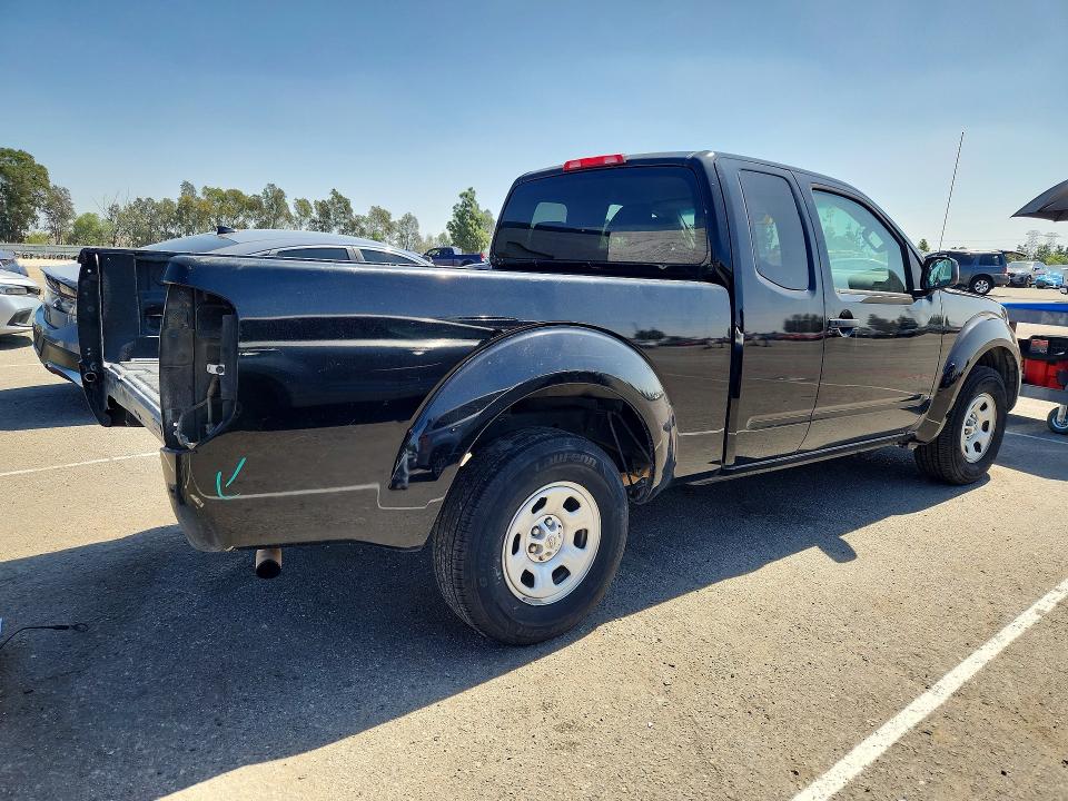 69214866 :رقم المزاد ، 1N6BD0CT7FN752080 vin ، 2015 Nissan Frontier مزاد بيع