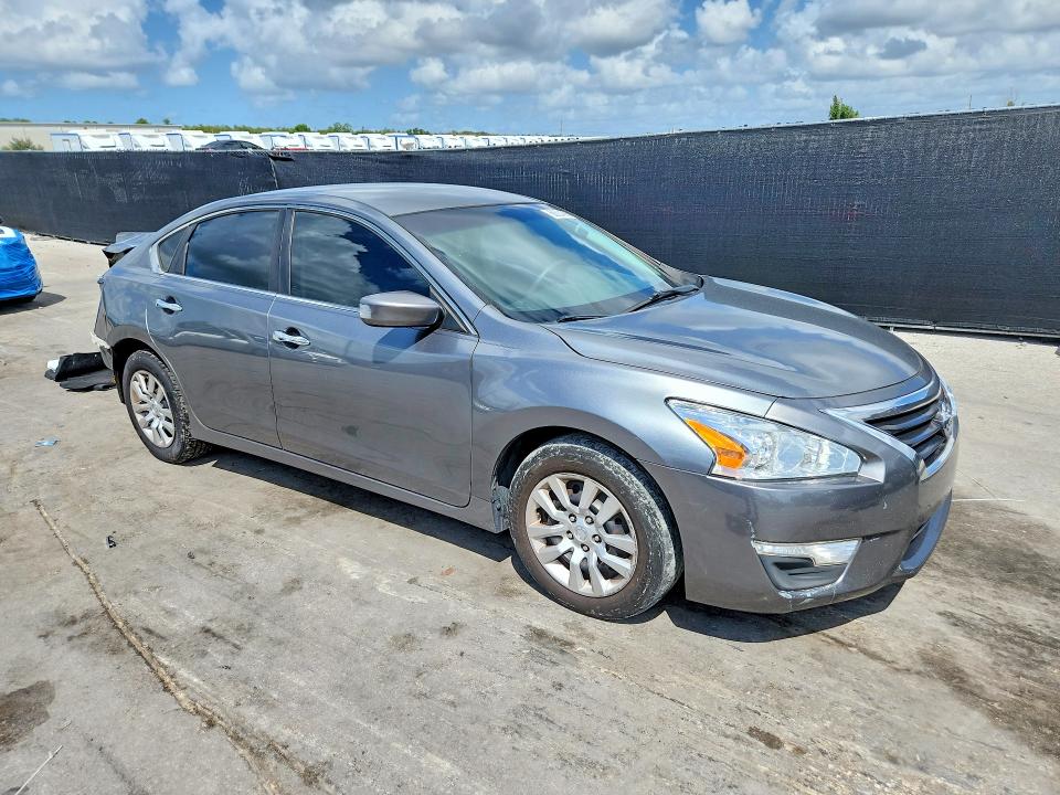 2015 Nissan Altima მანქანა იყიდება აუქციონზე, vin: 1N4AL3AP0FC137848, აუქციონის ნომერი: 68824296