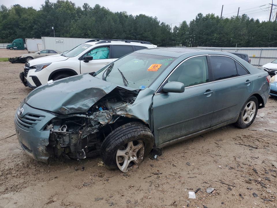 69325226 :رقم المزاد ، 4T1BE46KX7U590751 vin ، 2007 Toyota Camry مزاد بيع