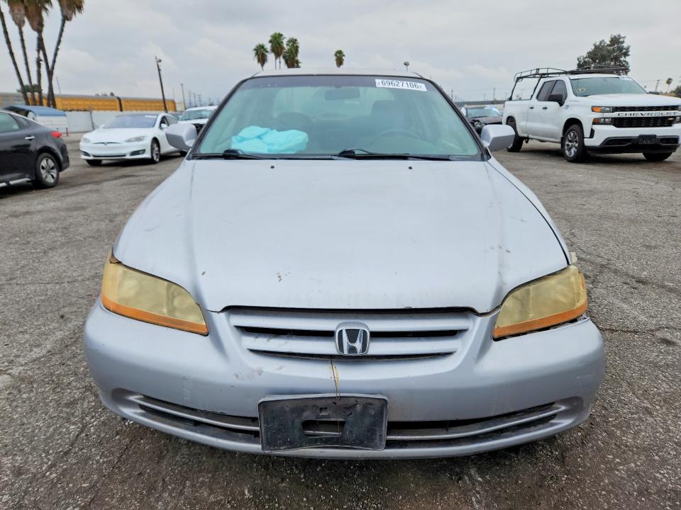 69627106 :رقم المزاد ، 3HGCG66532G703221 vin ، 2002 Honda Accord مزاد بيع