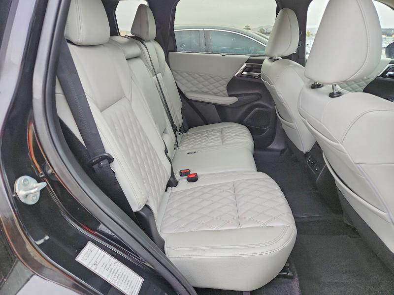 Продажа на аукционе авто 2023 Mitsubishi Outlander, vin: JA4T5VA97PZ062357, номер лота: 67930276