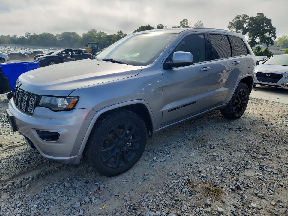 Auction sale of the 2018 Jeep Grand Cherokee, vin: 1C4RJFAGXJC227988, lot number: 71005296