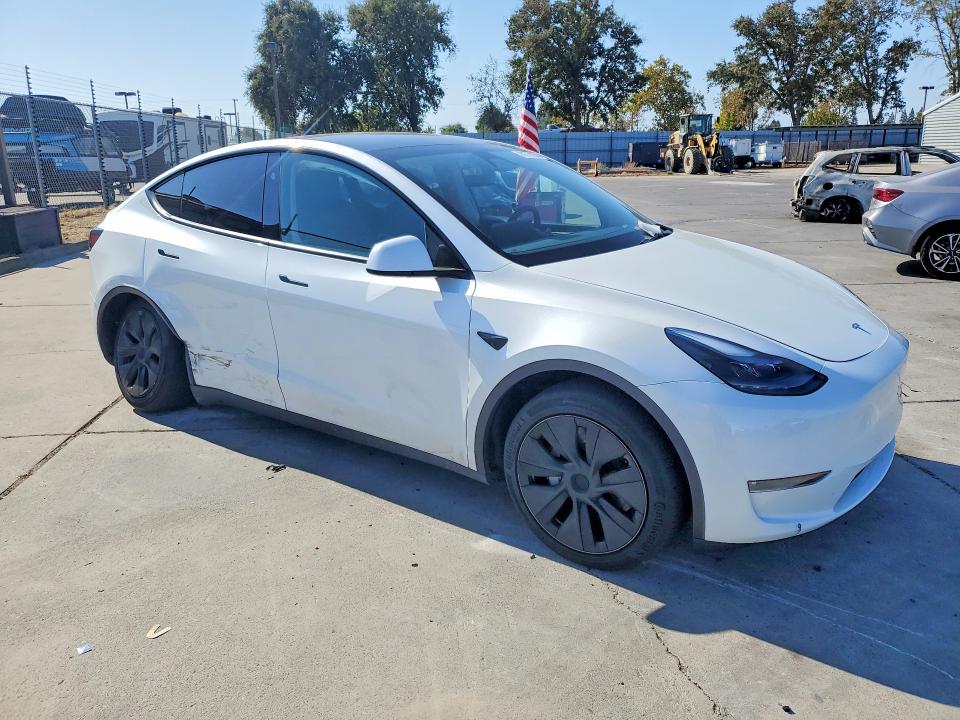 2025 Tesla Model Y მანქანა იყიდება აუქციონზე, vin: 7SAYGDEE9SF217032, აუქციონის ნომერი: 69759266