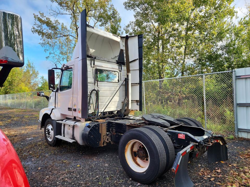 Продаж на аукціоні авто 2016 Volvo Vn Vnl, vin: 4V4N39TG2GN965485, номер лоту: 69952856