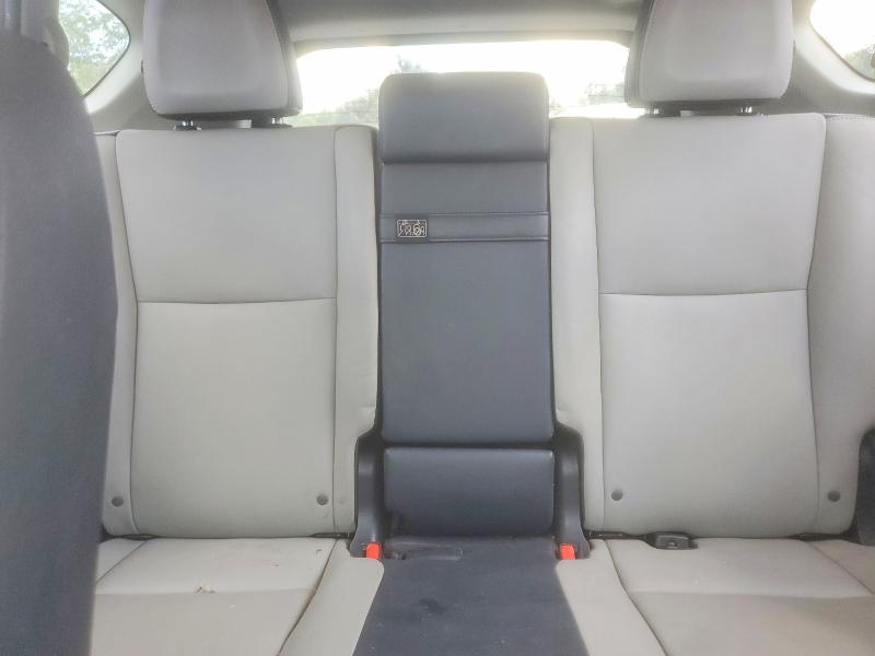 67128406 :رقم المزاد ، JTMDJREV3HD144265 vin ، 2017 Toyota Rav4 Hv مزاد بيع