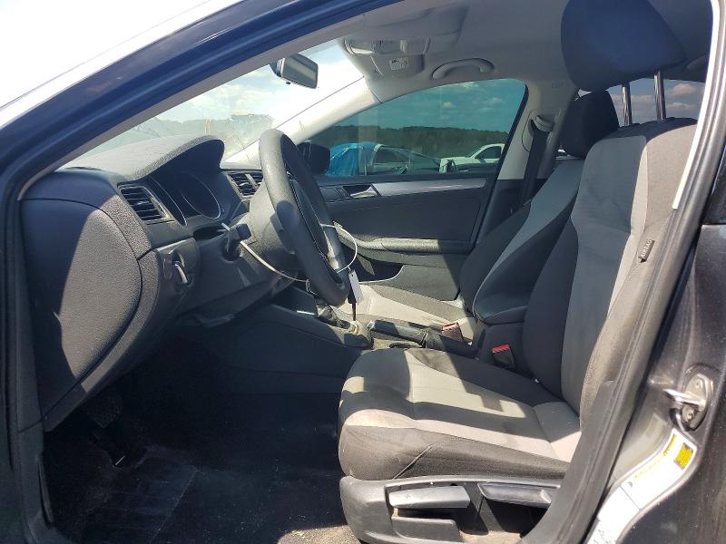 65237996 :رقم المزاد ، 3VW2B7AJ6HM348068 vin ، 2017 Volkswagen Jetta مزاد بيع