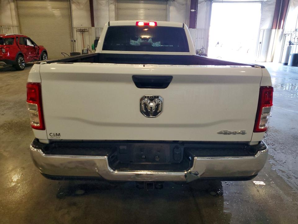 67676486 :رقم المزاد ، 3C6UR5HL3RG103903 vin ، 2024 Ram 2500 مزاد بيع