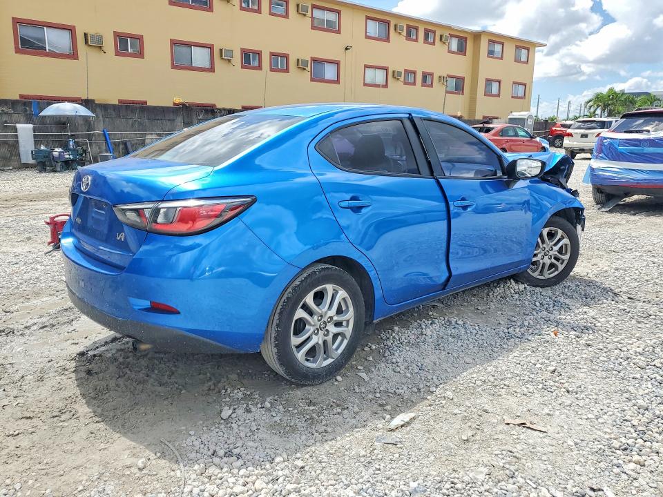 Продажа на аукционе авто 2018 Toyota Yaris Ia, vin: 3MYDLBYV0JY333716, номер лота: 69727896